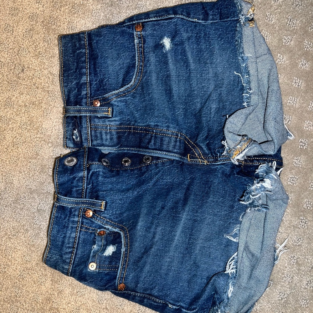 501 Levi shorts